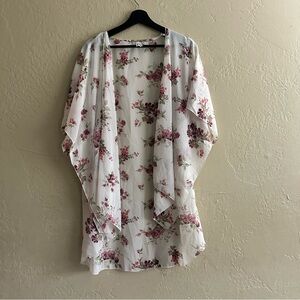 Live 4 Truth XL floral Kimono